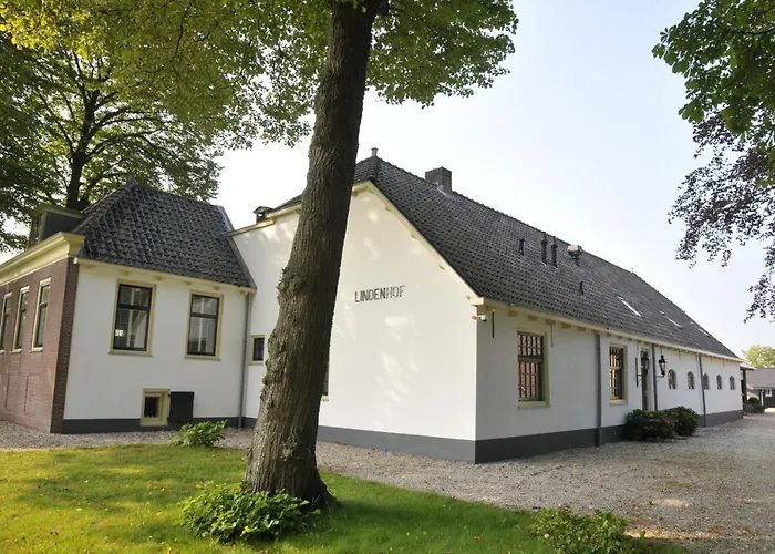 De Lindenhof Bed & Breakfast Leiderdorp photo