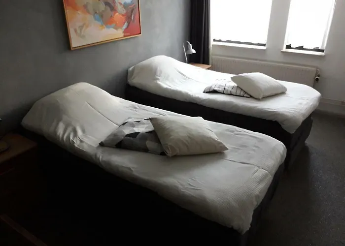 Room-Apartment Gotorotterdam Capelle aan den IJssel photo